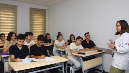 MERSİN BÜYÜKŞEHİR KURS MERKEZLERİ KALİTELİ EĞİTİMİNİ BİR KEZ DAHA KANITLADI – Mersin Halk Haber