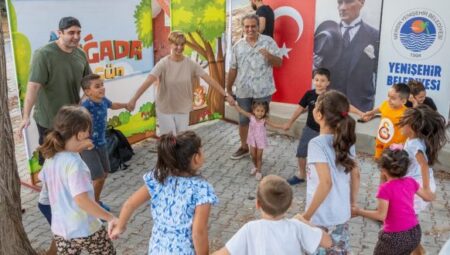 Yenişehir Belediyesi mahallelerde çocuklar için renkli etkinlikler düzenliyor – Mersin Halk Haber