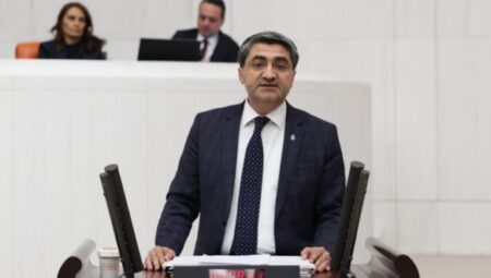 Ekmen “Son BM Genel Kurulu toplantısına Türkiye’den toplam kaç kişilik bir heyet katılmıştır?” – Mersin Halk Haber