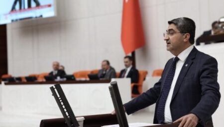 Belirsizliğin giderilmesi toplumsal güven ve sürecin sağlıklı ilerleyebilmesi açısından elzemdir