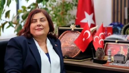 AK Parti’de Özlem Çerçioğlu krizi! O ismi İçişleri Bakanı Ali Yerlikaya’ya şikayet etti… – Mersin Halk Haber