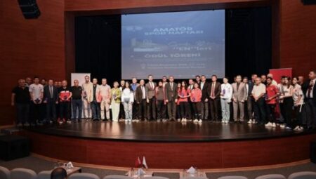 MERSİN AMATÖR SPORLARDA BAŞARILI SPORCULARA ÖDÜLLERİ VERİLDİ – Mersin Halk Haber