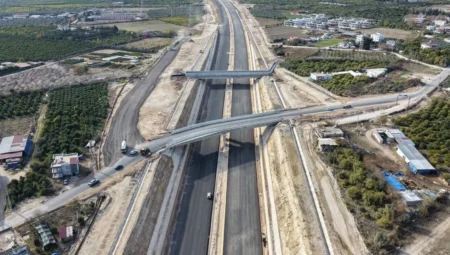 Çeşmeli-Kızkalesi Otoyolunun Yüzde 84’ü tamamlandı